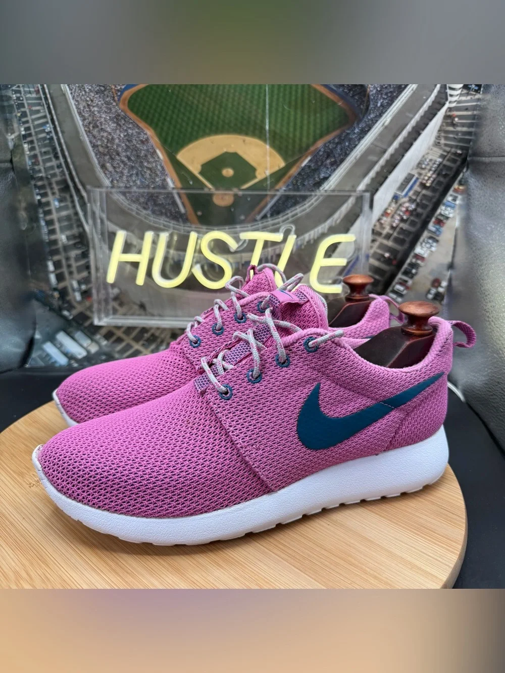 Nike preowned box good